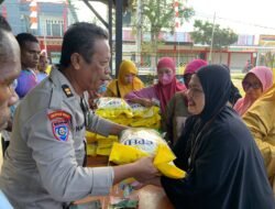 Warga Koya Barat Nikmati Beras Murah dari Program GPM Polda Papua