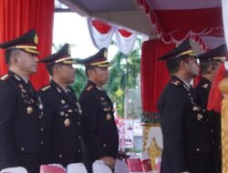 Polda Papua Barat Hadiri Upacara Penurunan Bendera Merah Putih dan Syukuran HUT ke-80 Kemerdekaan RI