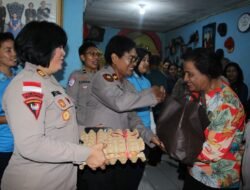 Peringati HUT Polwan ke-77, Polwan Polda Papua Anjangsana ke Purnawirawan