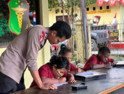 Operasi Rasaka Cartenz 2025: Subsatgas Si Ipar Polres Jayawijaya Ajak Anak-Anak Belajar Bersama