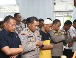 Polda Papua Gelar Shalat Ghaib untuk Korban Aksi Unjuk Rasa di Jakarta