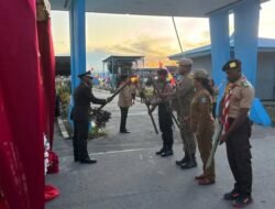 Pawai Obor Meriahkan Taptu HUT ke-80 RI di Teluk Wondama