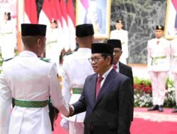 Gubernur Pramono Kukuhkan 42 Paskibraka DKI Jakarta, Bertugas hingga 1 Juni 2026