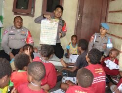 Polres Yahukimo Polda Papua Hadirkan Semangat Belajar Membaca dan Berhitung Dalam Polisi Pi Ajar