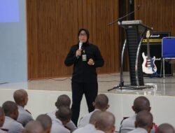 Bangun Profesionalisme, Humas Polda Papua Beri Materi Komunikasi Publik