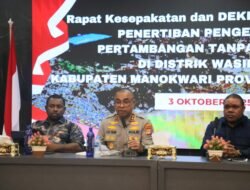 Polda Papua Barat Kawal Deklarasi Bersama Penertiban PETI di Distrik Wasirawi