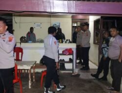 Patroli Cipkon Polres Merauke Pastikan Situasi Kondusif di Malam Akhir Pekan