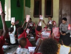 Subsatgas Si-Ipar Polres Yahukimo Gelar Kegiatan Edukasi bagi Anak-Anak Dekai