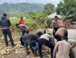 Respon Cepat Polres Tolikara Mediasi Pembukaan Palang Jalan