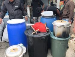 Operasi Bersinar Sita Ratusan Liter Miras Lokal Jenis Cap Tikus