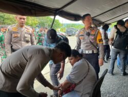 Hari Pertama Ops Lilin Mansinam 2025, Personel Berikan Penanganan Medis dan Trauma Healing Korban Laka Lantas
