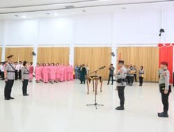 Kapolda Papua Barat Pimpin Penyambutan Wakapolda Papua Barat dan Sertijab Tujuh Pejabat Utama