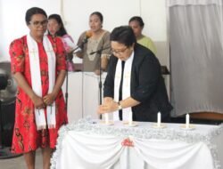 Alumni SIP 50 WSA Polda Papua Gelar Natal Bersama dan Salurkan Tali Asih kepada Jemaat GKI Solafide