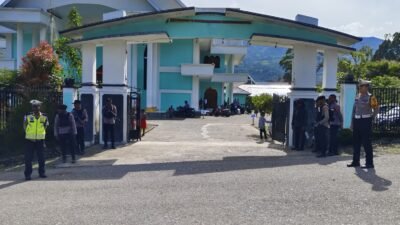 Polres Tolikara Perkuat Pengamanan Ibadah Minggu, Patroli Dialogis Pastikan Situasi Tetap Kondusif