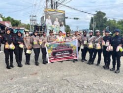 Polwan Polda Papua Barat Dan Polresta Manokwari Gelar Aksi Sosial Berbagi Takjil di Bulan Suci Ramadan