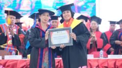 Wakapolda Papua Barat Hadiri Wisuda Universitas Caritas Indonesia sebagai Dukungan terhadap Pengembangan SDM