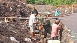 Sinergi TNI, Masyarakat, dan Pekerja, Gotong Royong Bangun Jembatan Beton Atasi Kesulitan Warga Girian Indah