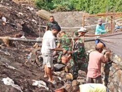 Sinergi TNI, Masyarakat, dan Pekerja, Gotong Royong Bangun Jembatan Beton Atasi Kesulitan Warga Girian Indah