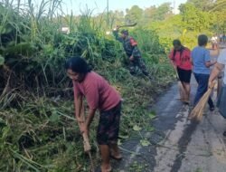 Babinsa Koramil 1310-01/Bitung Bersama Lurah dan Warga Paceda Gelar Karya Bakti Bersih Lingkungan, Dukung Gerakan Indonesia Asri