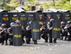Simulasi Latihan Sispamkota  Antisipasi Penanganan Unjuk Rasa  di Wilayah Hukum Polda Papua Barat