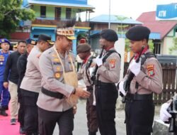Kapolda Papua Barat Pimpin Apel Pagi dan Berikan Arahan kepada Personel Polres Teluk Wondama