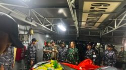 Peduli Bencana, Danrem 131/Santiago Tinjau Langsung Keberangkatan Bantuan Bahan Makanan dan Obat-Obatan untuk Korban Gempa Sangihe