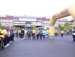 Polri untuk Masyarakat, Polda Papua Barat Gelar Olahraga Bersama Sambut Hari Bhayangkara ke-80