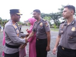 Polda Papua Barat Gelar Upacara Kenaikan Pangkat 575 Personel Polri dan PNS Polri