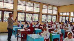 Kapolsek Kokas Bekali Siswa Baru SMP Negeri 1 Kokas, Polri Tanamkan Disiplin dan Kesadaran Hukum Sejak Dini